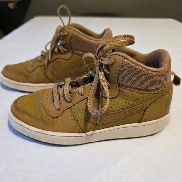 Nike Court Borough Mid GS Youth 6Y Women's 7.5 Sneakers Gold Mustard Basketball - Picture 8 of 10